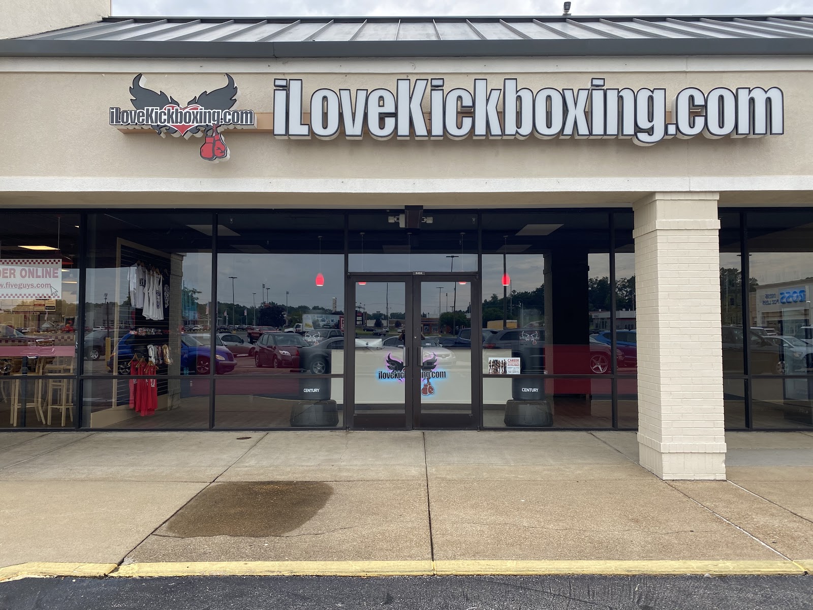 iLoveKickboxing - Evansville, IN