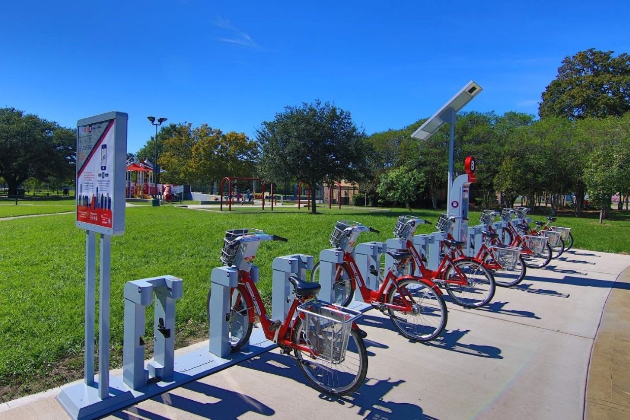 Houston BCycle - Milam & Webster