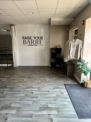 RAISE YOUR BARRE