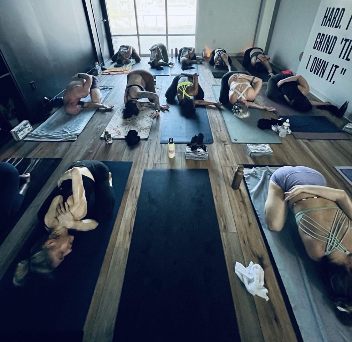 ĒLXR Yoga Lounge - Pinnacle Hills