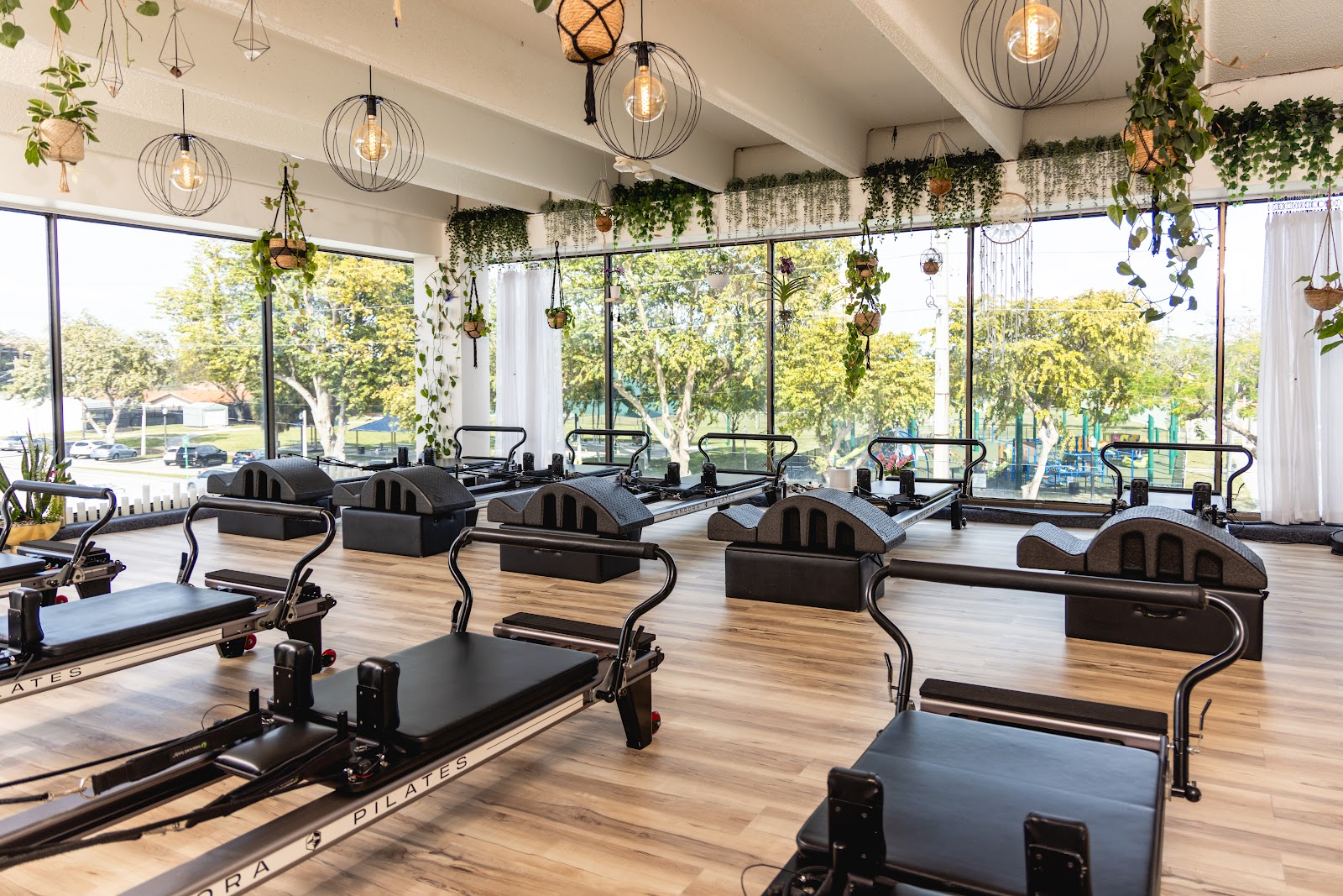 Pandora Pilates & Physical Therapy