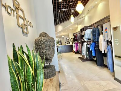 Hot 8 Yoga LLC - Santa Monica