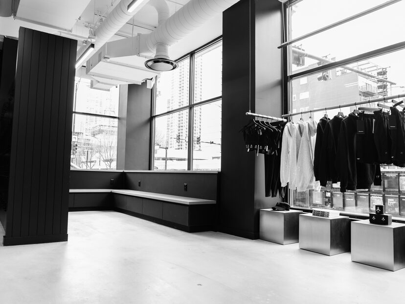 Y7 Studio River North