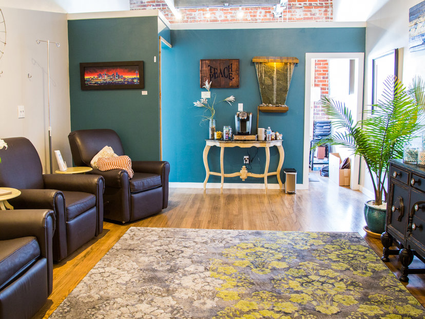 Hydrate IV Bar Highlands Square