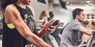 Gold's Gym - Westview